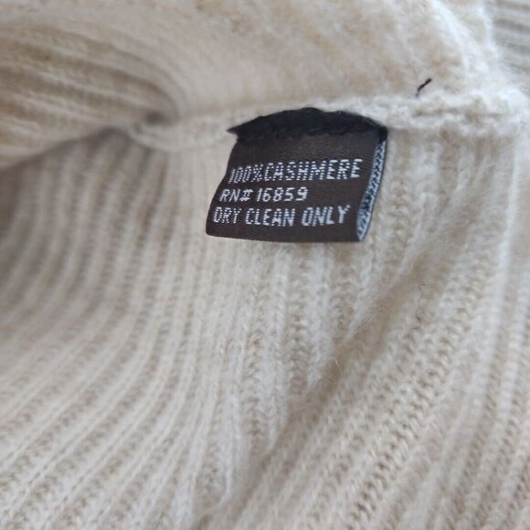 NWT J. McLAUGHLIN 100% Cashmere Cowl Neck Sweater, Lt. H Oatmeal, Verbier, XS - Picture 12 of 12